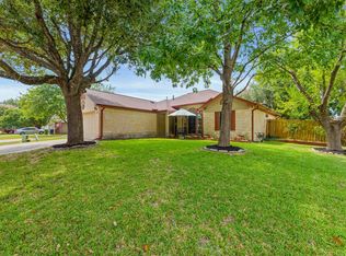 500 Morning Dove Dr, Hutto, TX 78634