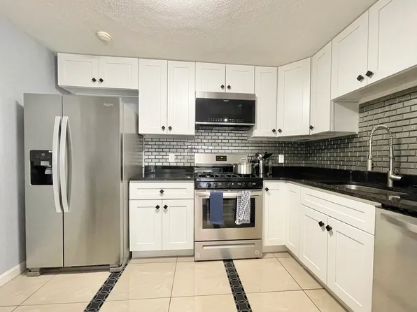 10 Kenmar Dr Unit 26, Billerica, MA 01821