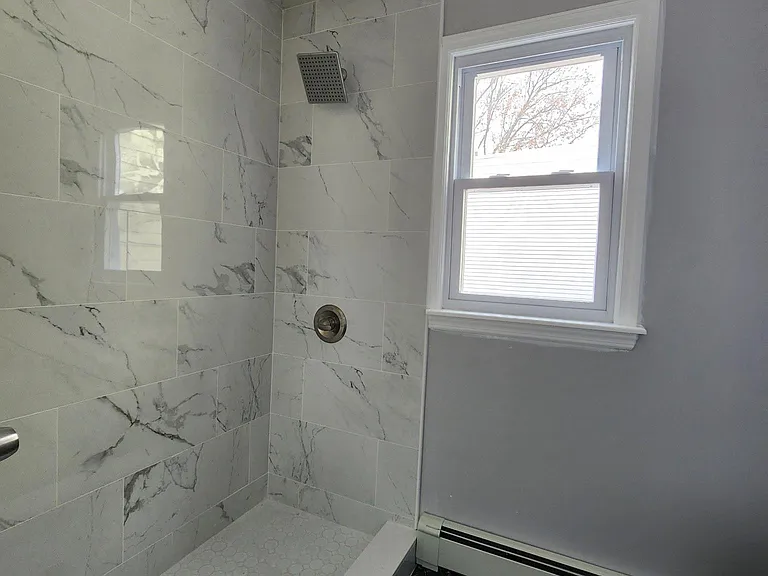 147 McAdoo Ave #1 — Photo 5