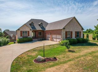 26821 Ontario Dr, Lebanon, MO 65536