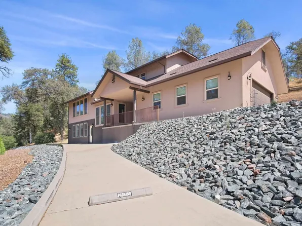 1039 Vineyard Ter, Murphys, CA 95247