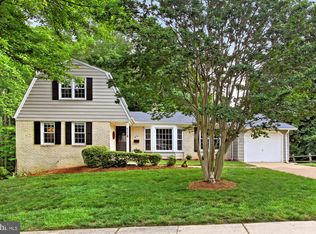 6302 Bridgeton Ct, Springfield, VA 22152