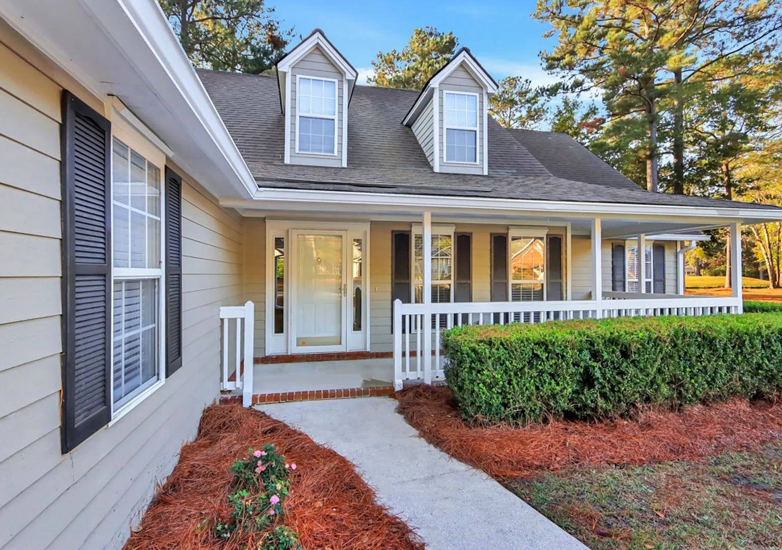 3 Bed/2.5 Bath Plus Bonus in Waterford Landing — Photo 4