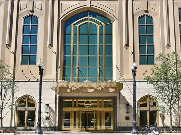 21 E Huron St APT 1407, Chicago, IL 60611