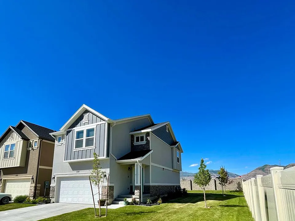 3311 E 1350 S