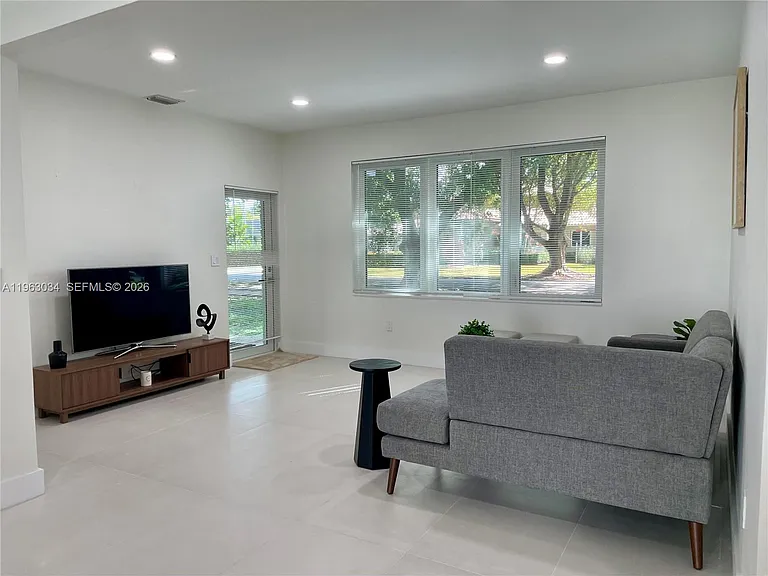 5352 Orduna Dr #0 — Photo 13