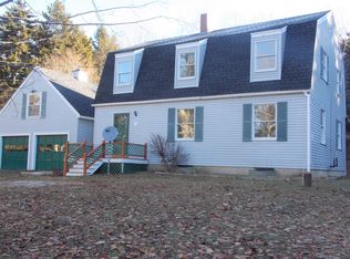 105 Ferry Rd, Brooksville, ME 04617