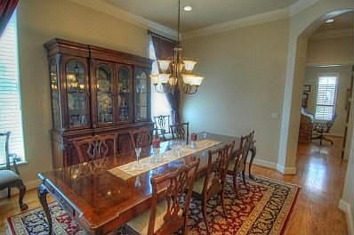 5th image of 13 N Creekside Ct