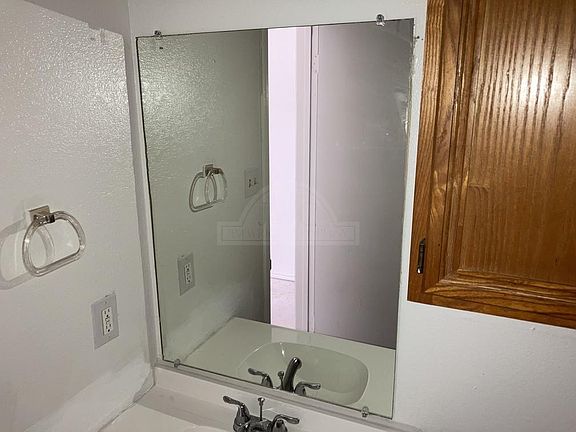 2nd image of 1604 Windward Dr #Hrkjkknmn