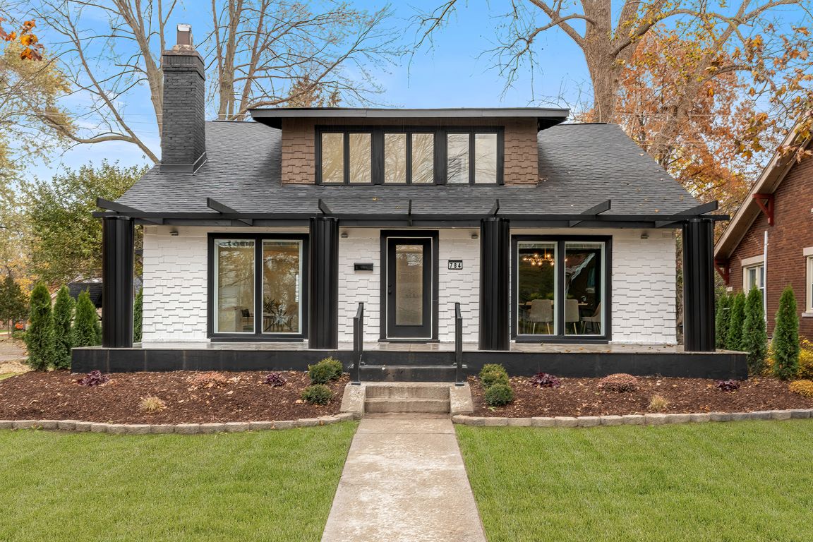 next background image