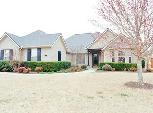 3730 E Breakstone Dr, Fayetteville, AR 72764