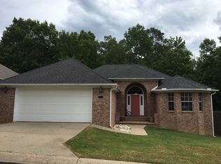 2520 Twin Oaks Ct, Benton, AR 72019