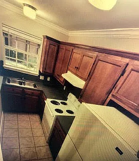 1811 West Kuhn - 7 — Photo 4