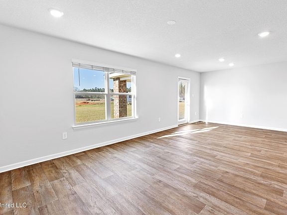 4th image of 17476 Inman Knoll Dr