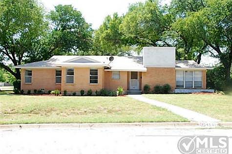 2nd image of 4601 Deville Dr