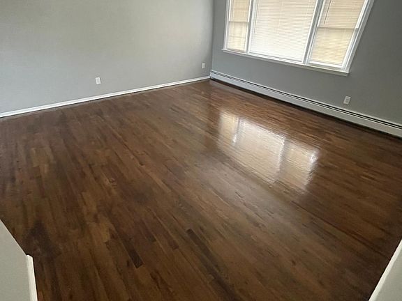 5th image of 119 Marguerite Ave Floor 2