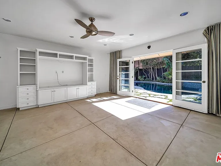 333 S Roxbury Dr — Photo 20