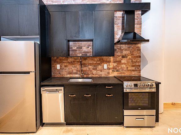 5th image of 255 18th St APT 103