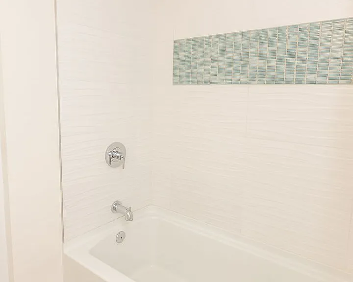 Remodeled 2 Bedroom/ 1 Bath Apartment Near Strand Beach in Oceanside! — Photo 17