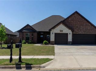 2303 Montana Ave, Bentonville, AR 72713