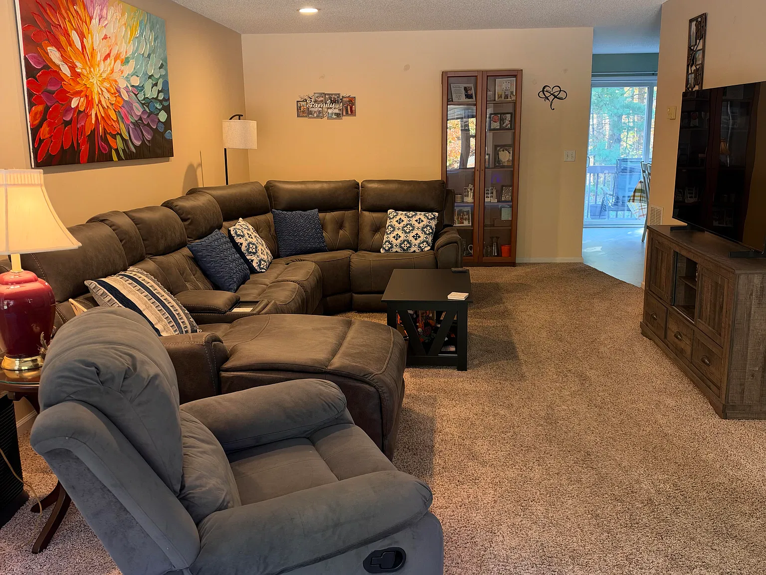 2 bed, 2159 sqft, $2,900 — Photo 4