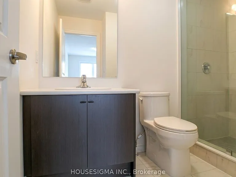 132 Turnberry Ln — Photo 15