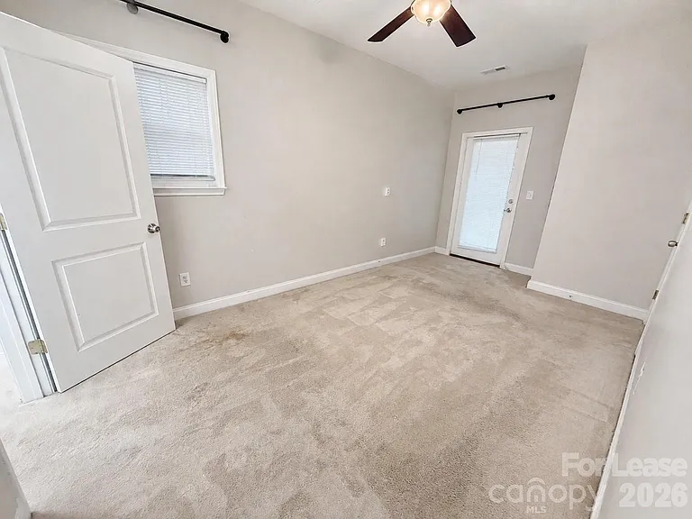 309 James St — Photo 11