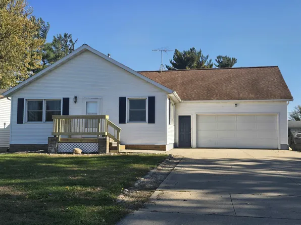216 S Maple Ave, New Hampton, IA 50659