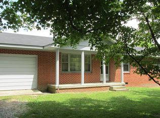 122 S Central Ave, Monteagle, TN 37356