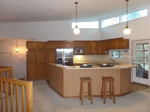 2nd image of 120 Pepperdine Dr