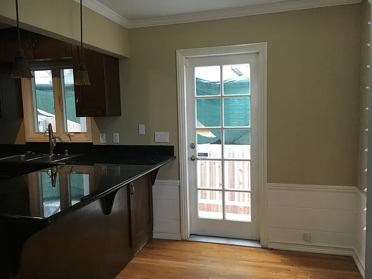 1121 Virginia Way — Photo 15