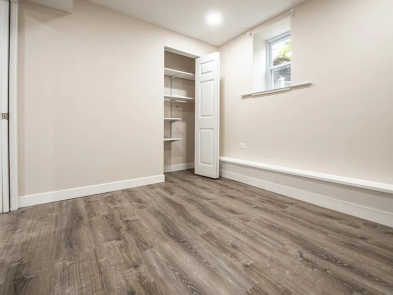 5013 W Montrose Ave #G — Photo 25