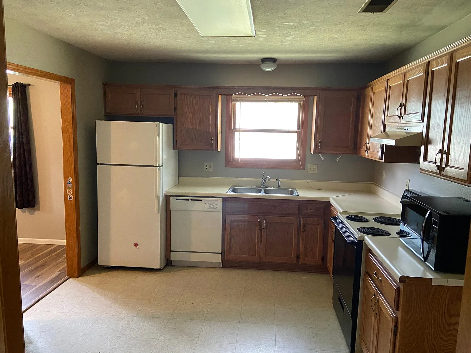 730 N Juliette Ave — Photo 4