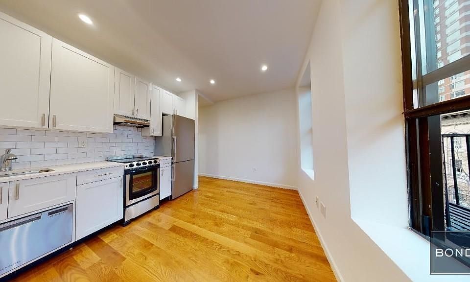 1st image of 314 E 90th St #5E