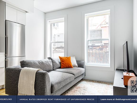 2nd image of 146 Mulberry St APT 2