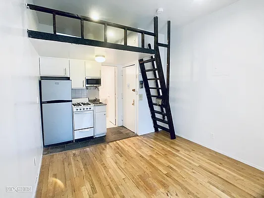 Rented by Citi Habitats | media 17