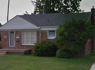 18466 Marquette St, Roseville, MI 48066