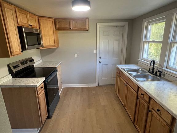 2nd image of 2608 Holleman St