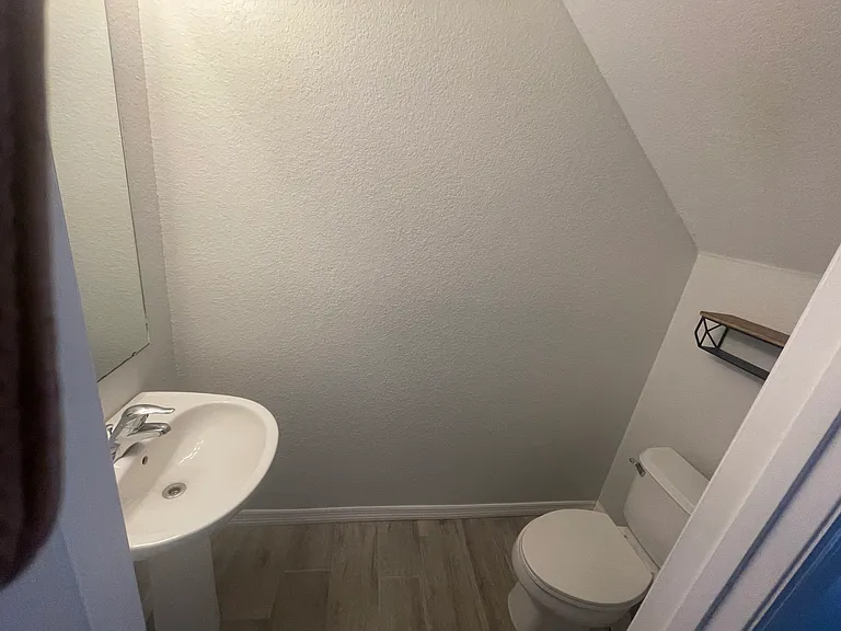 4419 SW 49th Ave — Photo 5