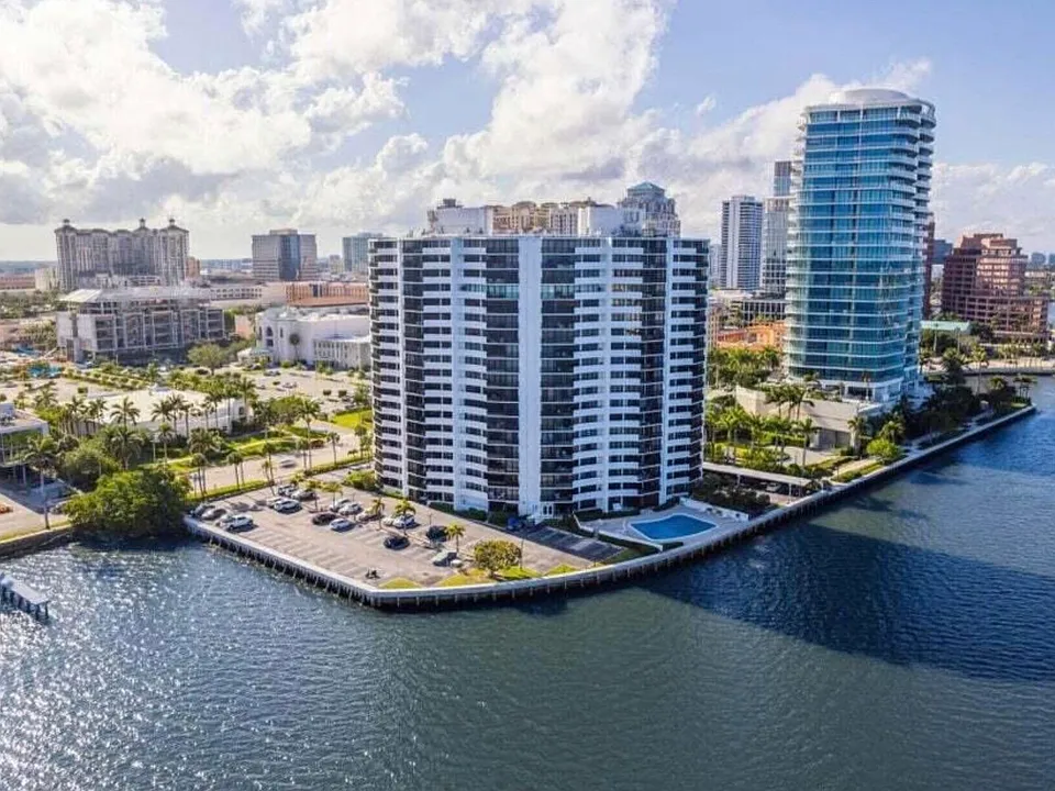 1200 S Flagler Dr #306