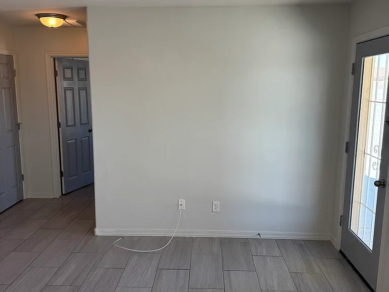 1644 E Jahns St — Photo 27