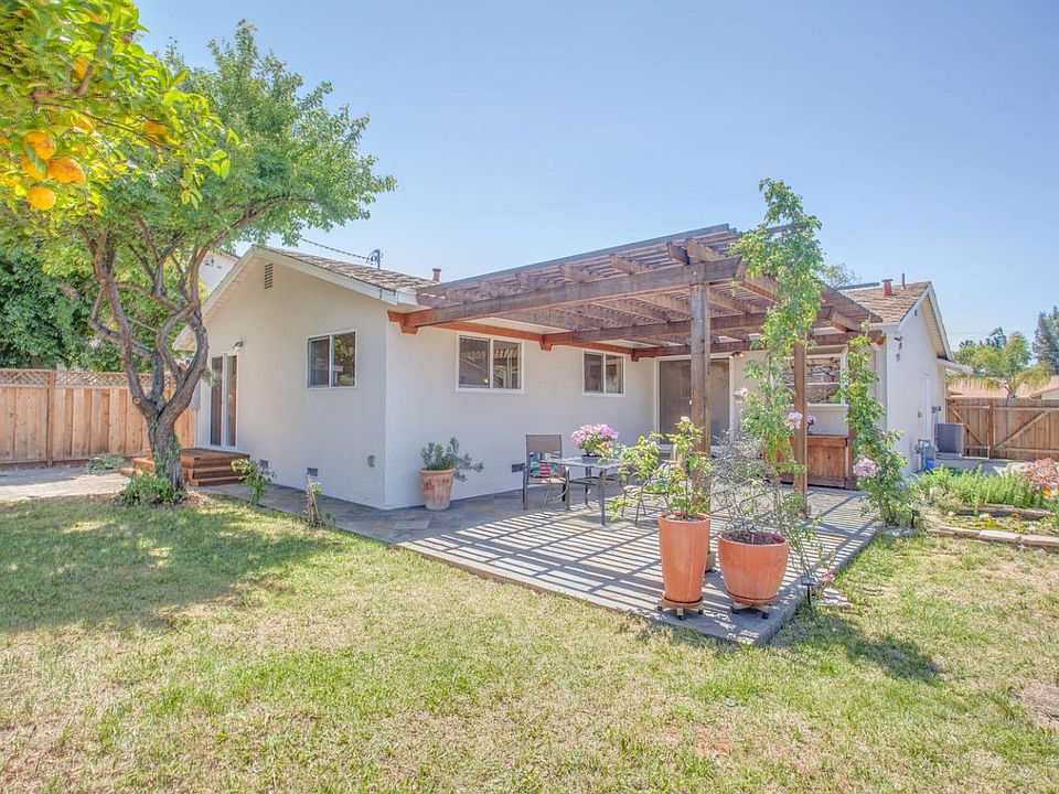1st image of 5694 Lilac Blossom Ln