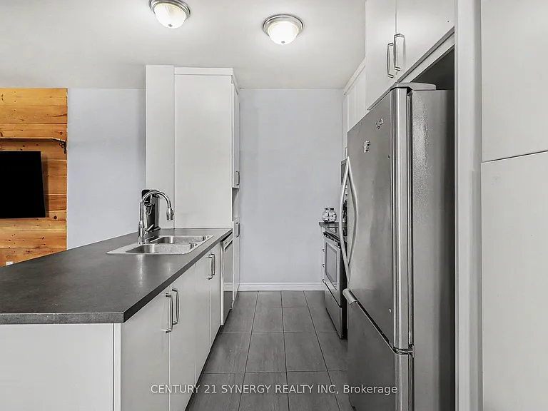 251 Capri Ave #4 — Photo 12