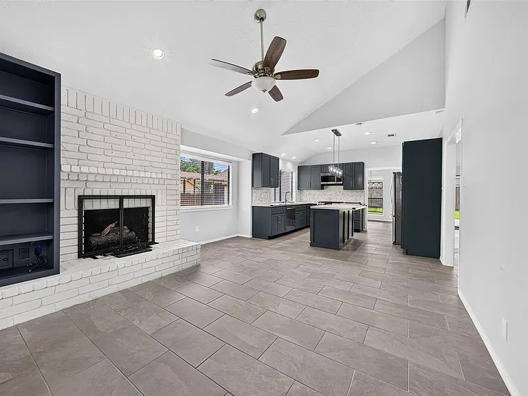 758 Rolling Mill Dr — Photo 16