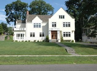 90 Hamilton Ave, New Rochelle, NY 10801