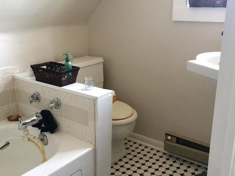 802 Kimbark St #4 — Photo 8