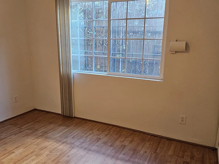 248 S Occidental Blvd #2 — Photo 10