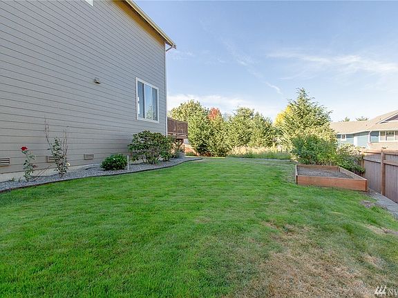 5th image of 6221 4th St NE
