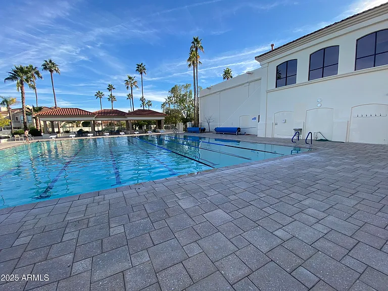 2041 E Marquette Dr — Photo 13
