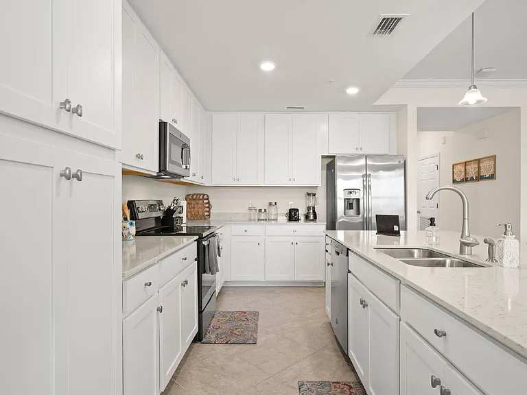 17520 Gawthrop Dr #303 — Photo 10